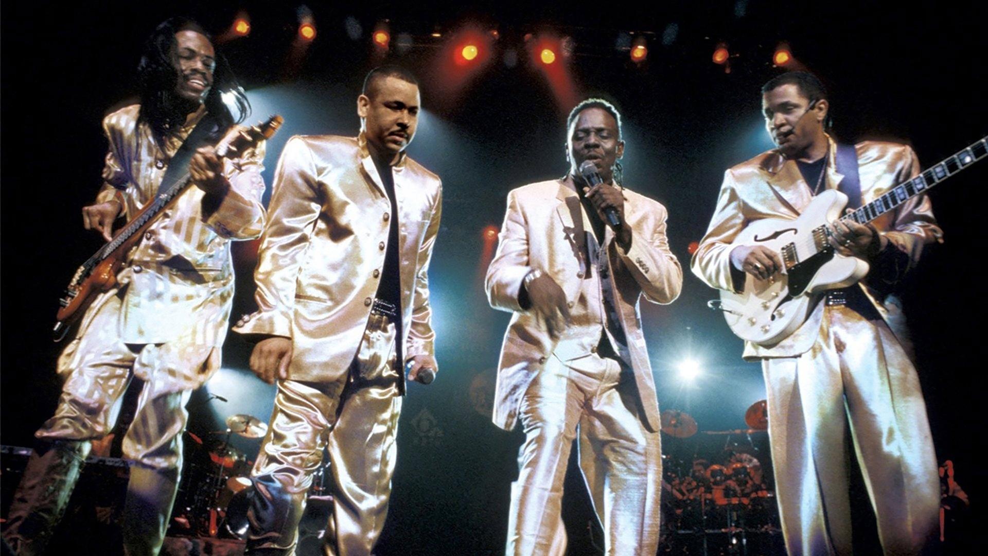 Earth, Wind and Fire - Live in Japan '90