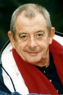 Derek Fowlds